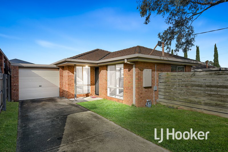 2/69 Warana Drive, Hampton Park VIC 3976