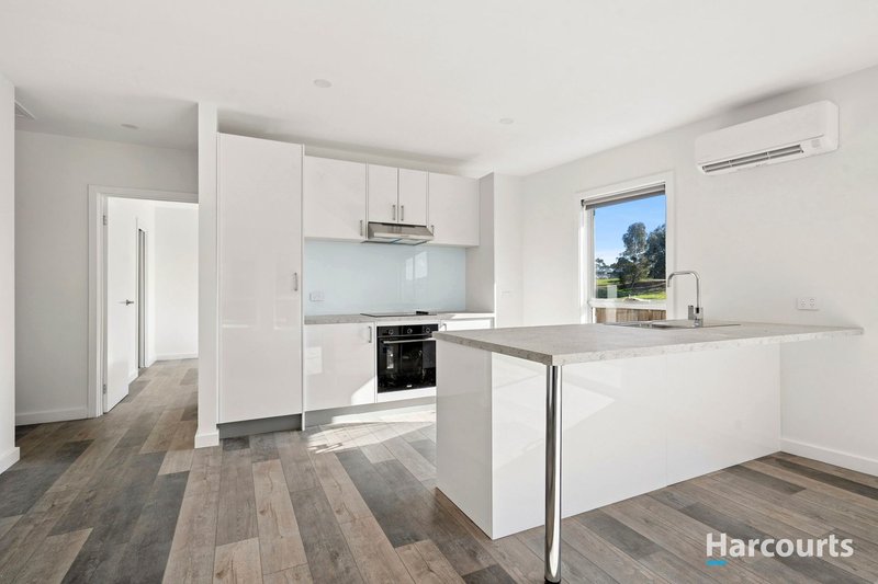 Photo - 26A Coxon Parade, North Geelong VIC 3215 - Image 2
