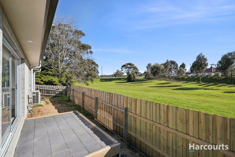 Photo - 26A Coxon Parade, North Geelong VIC 3215 - Image 6