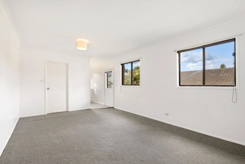 Photo - 26A Lynwood Avenue, Cromer NSW 2099 - Image 3