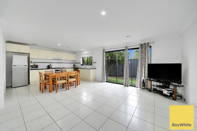 Photo - 26A Pelican Place, Werribee VIC 3030 - Image 2