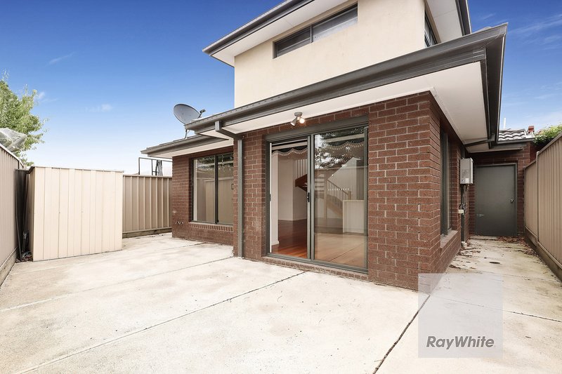 Photo - 26a Pinnaroo Circuit, Meadow Heights VIC 3048 - Image 13