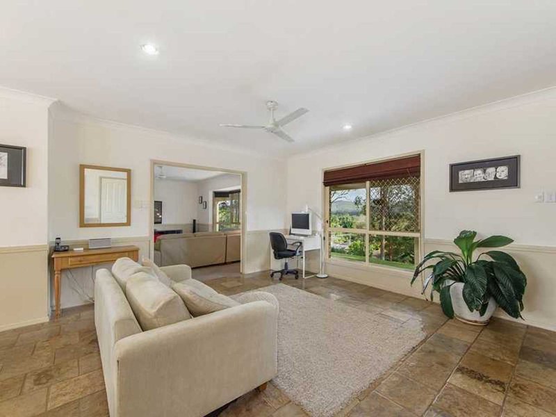 Photo - 26B Constellation Crescent, Mudgeeraba QLD 4213 - Image 6