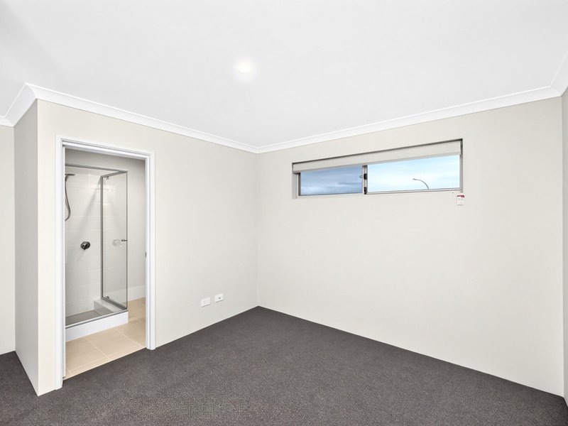 Photo - 26B Defender Way, Two Rocks WA 6037 - Image 6