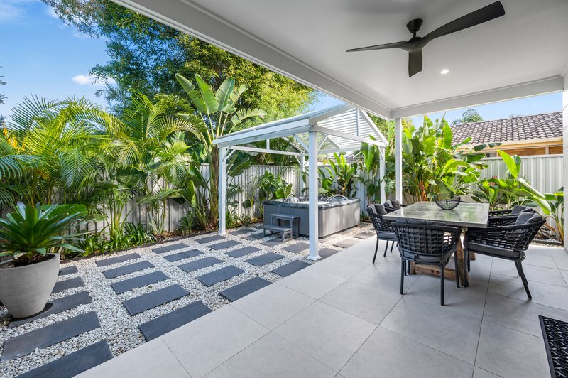 Photo - 26B Drake Avenue, Paradise Point QLD 4216 - Image 7