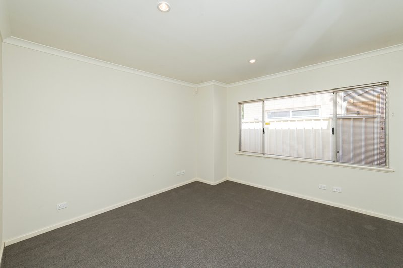 Photo - 26B Hindmarsh Avenue, Yokine WA 6060 - Image 12