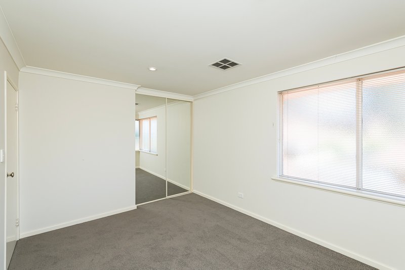 Photo - 26B Hindmarsh Avenue, Yokine WA 6060 - Image 17