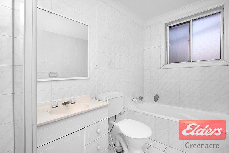 Photo - 26B Kareela Crescent, Greenacre NSW 2190 - Image 4