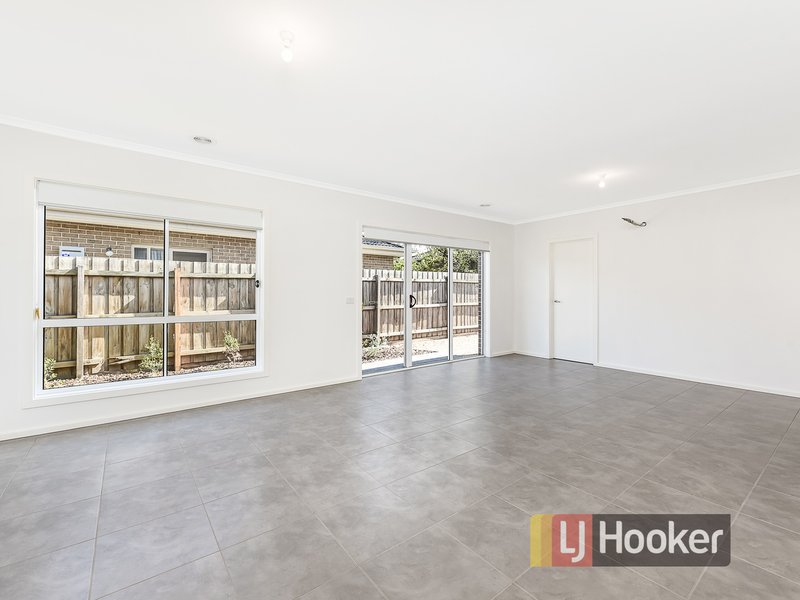 Photo - 26B King Street, Pakenham VIC 3810 - Image 5