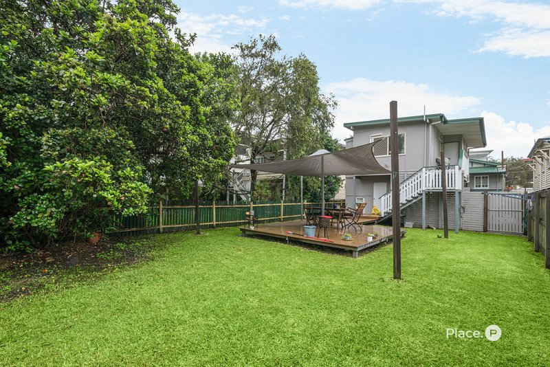 Photo - 27 & 27A Burke Street, Coorparoo QLD 4151 - Image 13