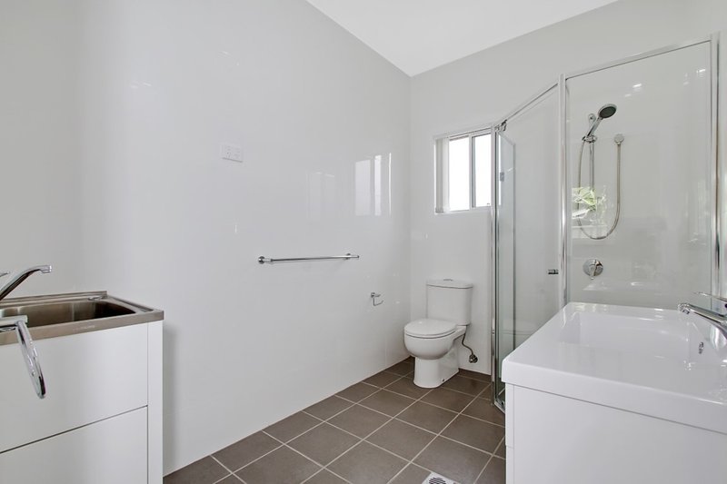 Photo - 27 & 27A Melbourne Street, Oxley Park NSW 2760 - Image 10