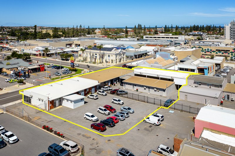 Photo - 27-31 Chapman Road, Geraldton WA 6530 - Image 2