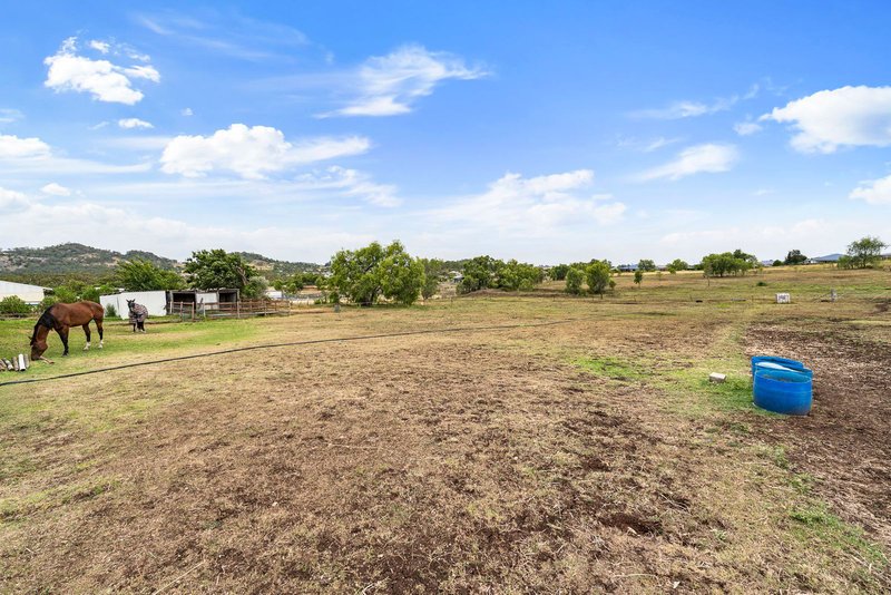 Photo - 27-33 Euston Road, Glenvale QLD 4350 - Image 9