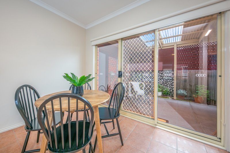 Photo - 2/7-9 Anderson Road, Sunbury VIC 3429 - Image 6