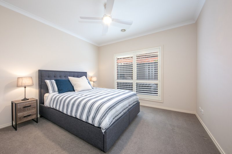 Photo - 2/7-9 Anderson Road, Sunbury VIC 3429 - Image 8