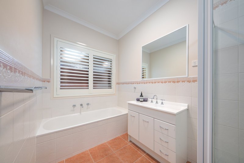 Photo - 2/7-9 Anderson Road, Sunbury VIC 3429 - Image 9