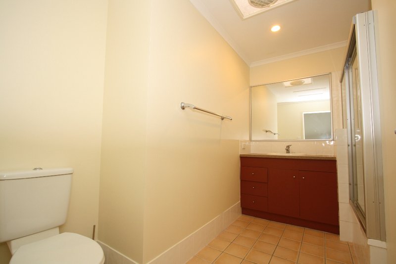 Photo - 27 Aberleigh Road, Herston QLD 4006 - Image 8