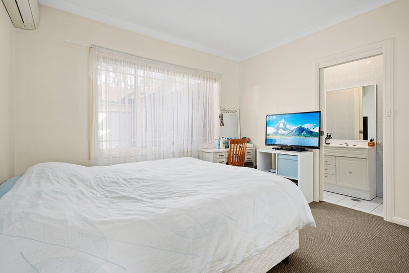 Photo - 2/7 Ada Street, Oatley NSW 2223 - Image 6