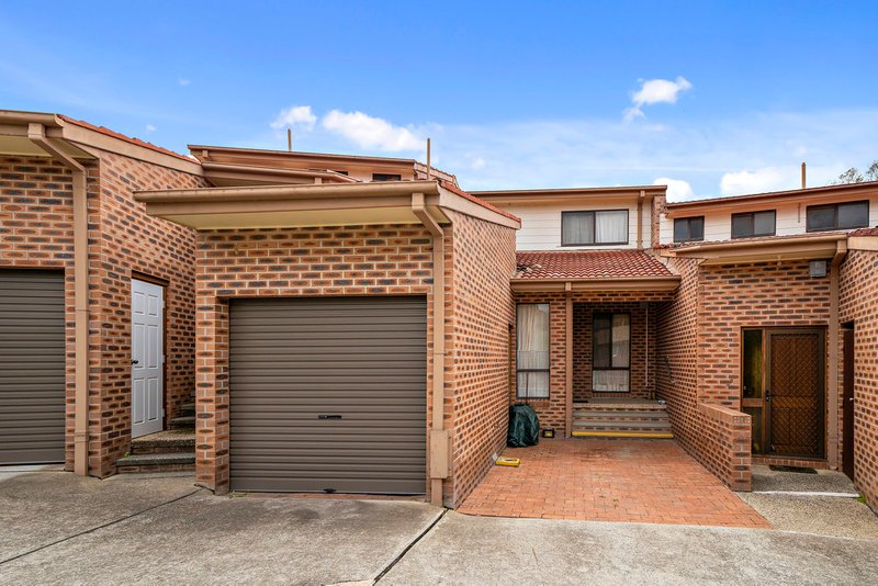 Photo - 2/7 Adams Street, Queanbeyan West NSW 2620 - Image 2