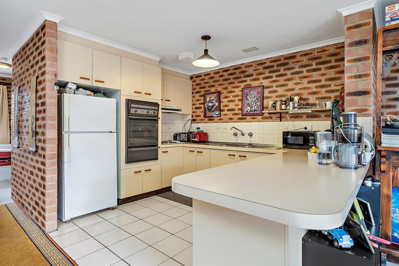 Photo - 2/7 Adams Street, Queanbeyan West NSW 2620 - Image 4