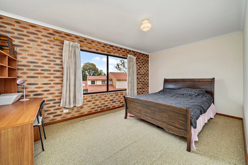 Photo - 2/7 Adams Street, Queanbeyan West NSW 2620 - Image 7