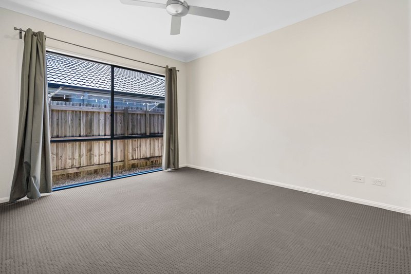 Photo - 27 Adelaide Crescent, Ormeau Hills QLD 4208 - Image 8