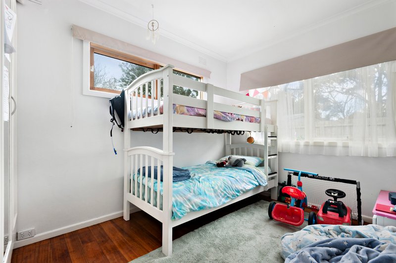 Photo - 27 Airlie Grove, Seaford VIC 3198 - Image 7