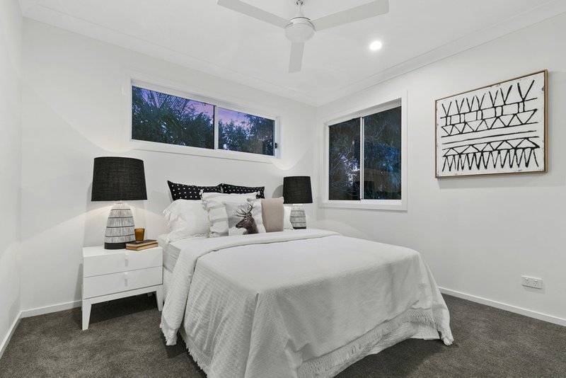 Photo - 2/7 Albert Street, Annerley QLD 4103 - Image 21