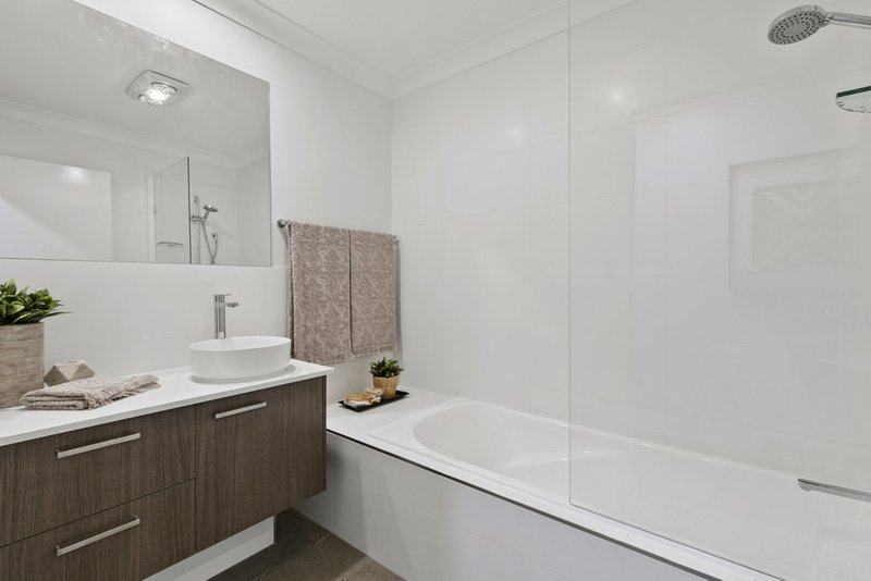 Photo - 2/7 Albert Street, Annerley QLD 4103 - Image 22