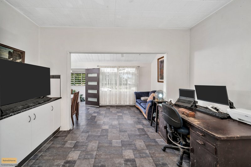 Photo - 27 Alice Street, Innisfail QLD 4860 - Image 4