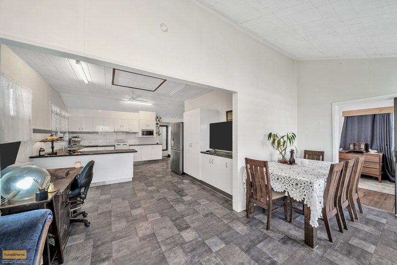 Photo - 27 Alice Street, Innisfail QLD 4860 - Image 6