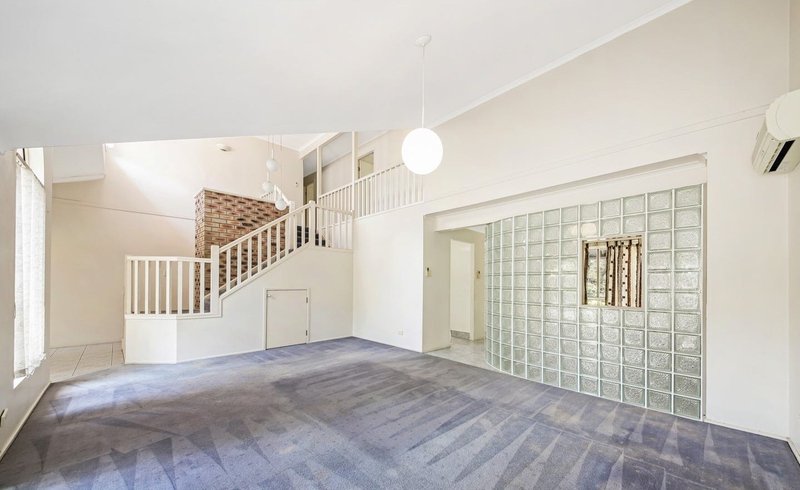 Photo - 27 Almavale Street, Carindale QLD 4152 - Image 4