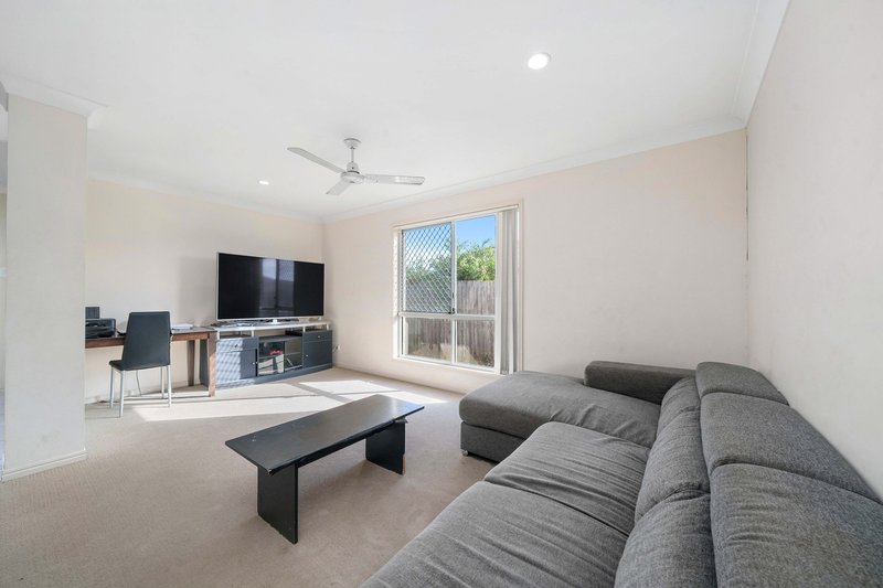 Photo - 27 Alpine Street, Bald Hills QLD 4036 - Image 2