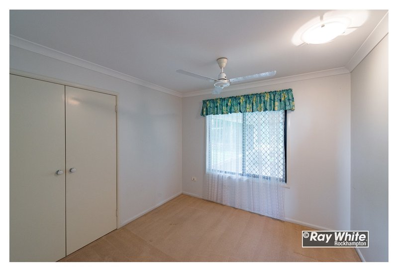 Photo - 27 Alyssa Court, Norman Gardens QLD 4701 - Image 19