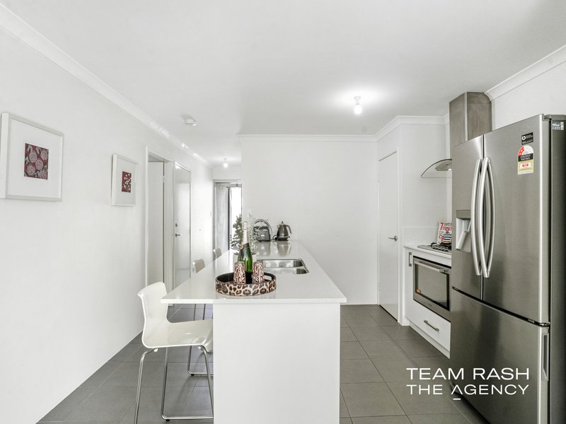 Photo - 27 Ambersun Avenue, Brabham WA 6055 - Image 7