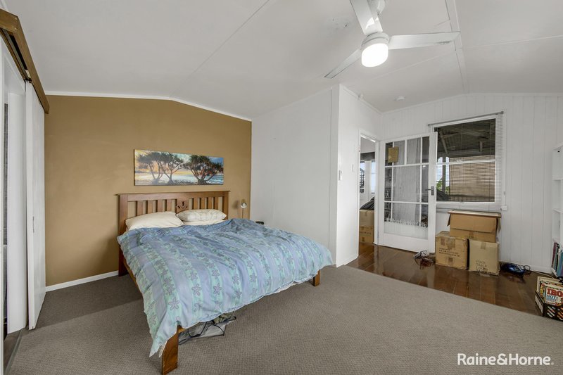 Photo - 27 Ann Street, South Gladstone QLD 4680 - Image 8