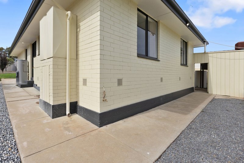 Photo - 27 Ansbert Street, Christie Downs SA 5164 - Image 9