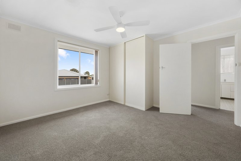 Photo - 27 Ansbert Street, Christie Downs SA 5164 - Image 11