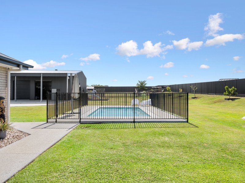 Photo - 27 Arenga Court, Caboolture QLD 4510 - Image 8