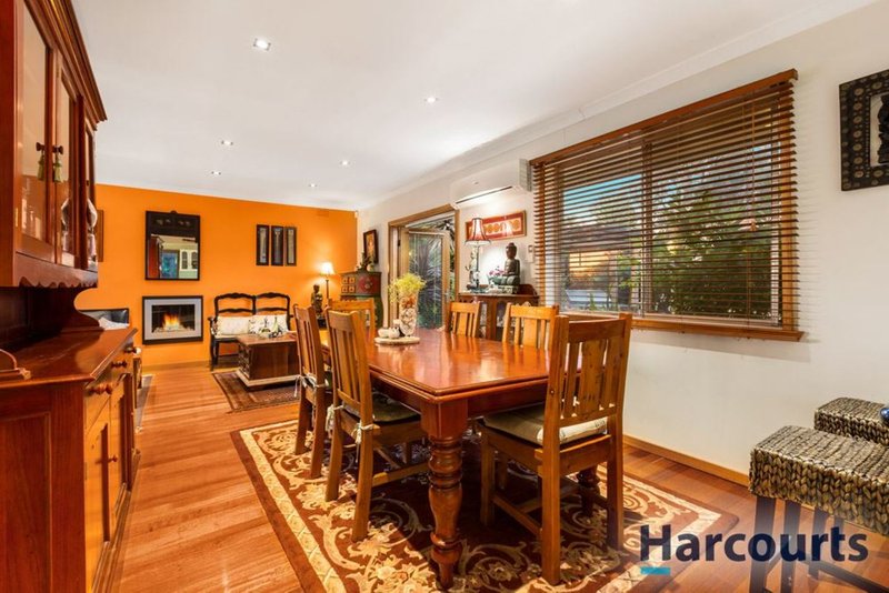 Photo - 27 Arnold Drive, Scoresby VIC 3179 - Image 2