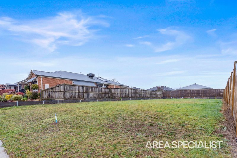 Photo - 27 Ashdown Drive, Warragul VIC 3820 - Image 9