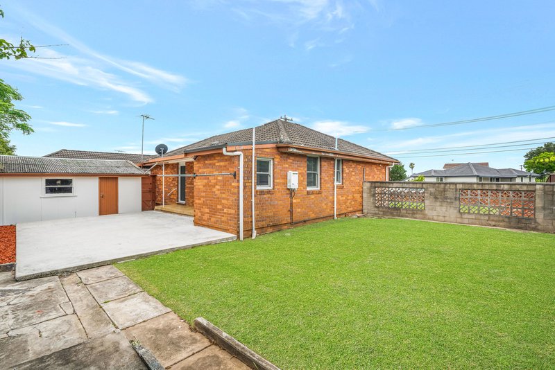 Photo - 27 Atherton Street, Fairfield West NSW 2165 - Image 13