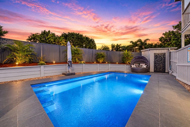 Photo - 27 Attenborough Circuit, Redland Bay QLD 4165 - Image 6