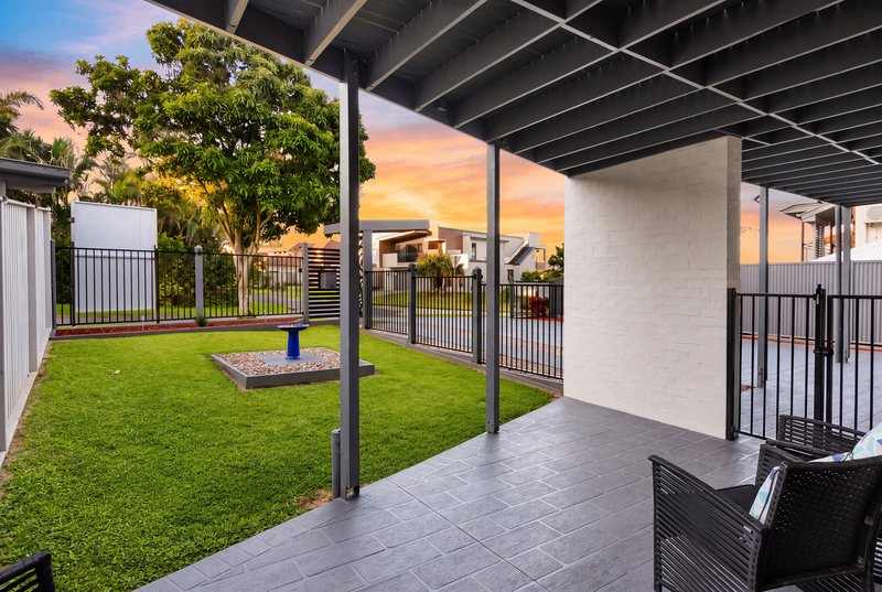 Photo - 27 Attenborough Circuit, Redland Bay QLD 4165 - Image 24