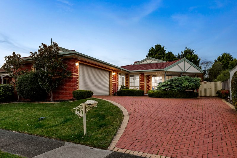 27 Aumann Court, Croydon North VIC 3136