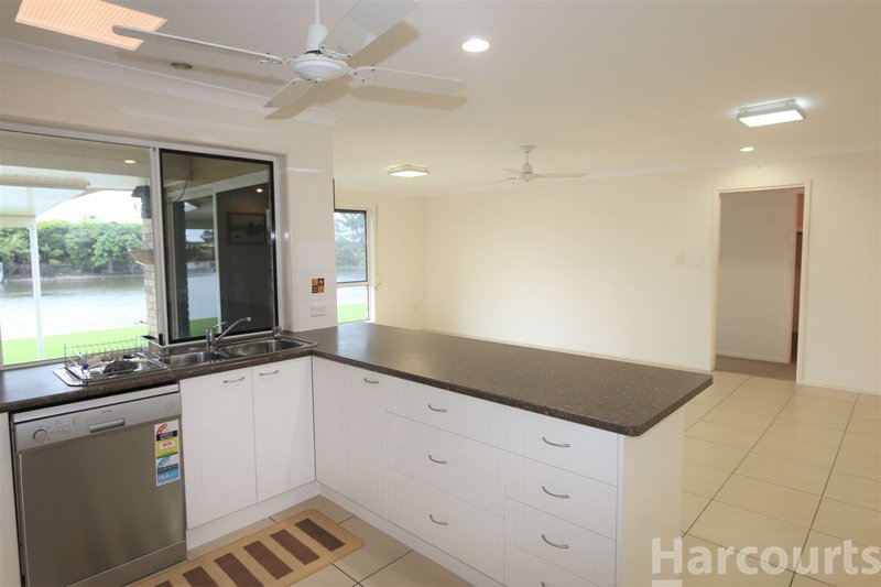 Photo - 27 Azalea Drive, Bongaree QLD 4507 - Image 6