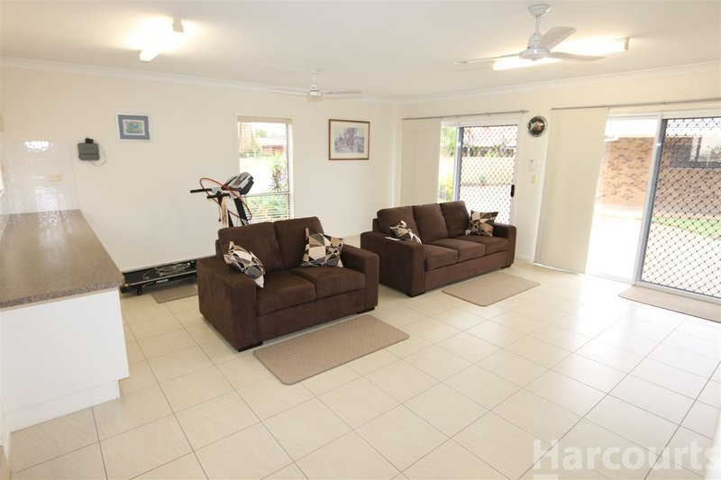 Photo - 27 Azalea Drive, Bongaree QLD 4507 - Image 13