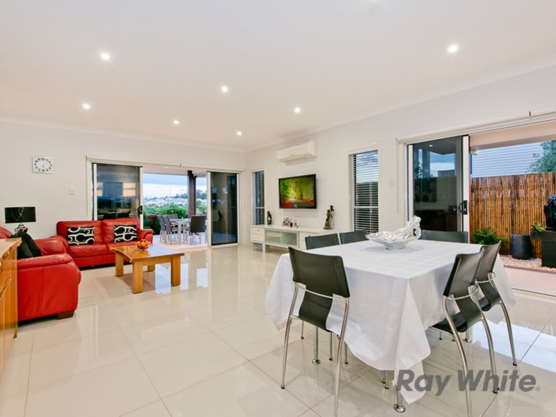 Photo - 27 Ballyalla Crescent, Warner QLD 4500 - Image 4