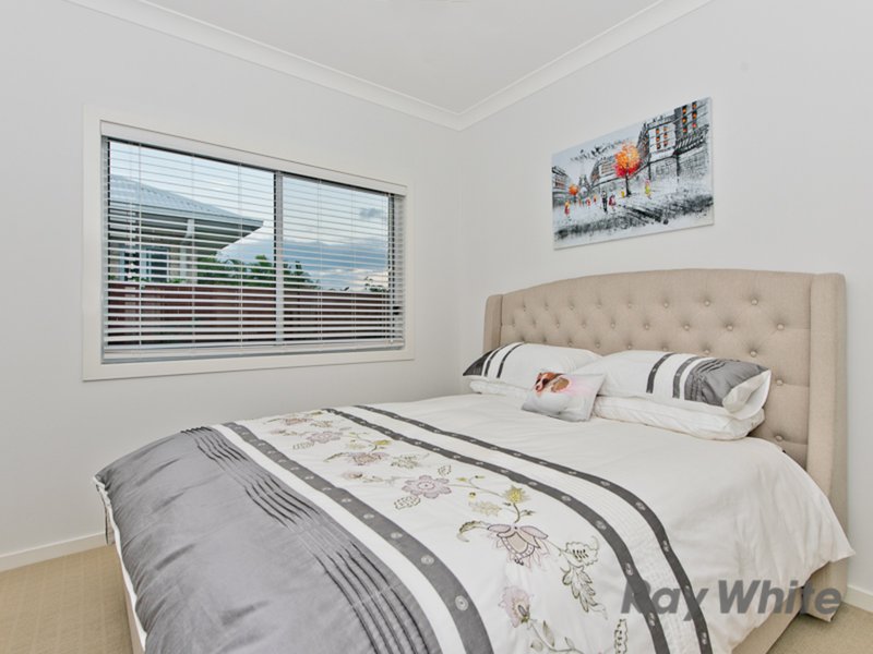 Photo - 27 Ballyalla Crescent, Warner QLD 4500 - Image 13