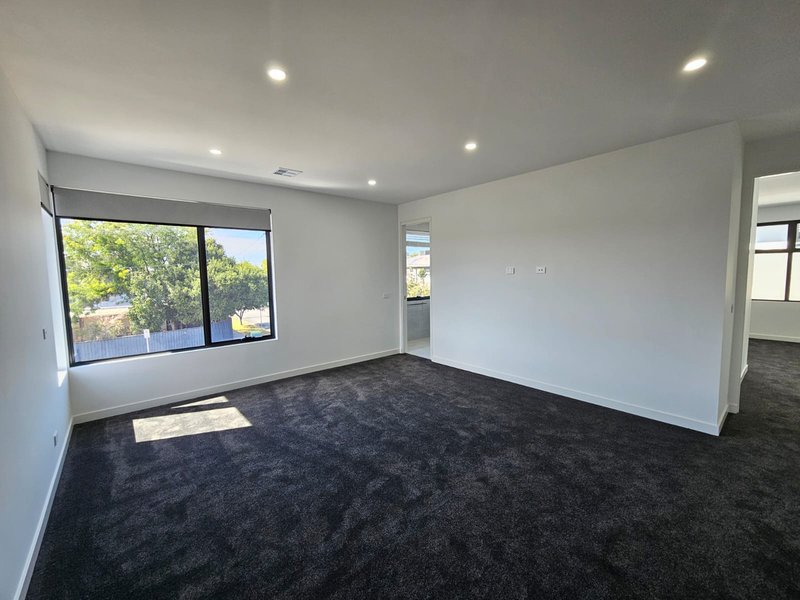 Photo - 27 Balmoral Avenue, Bentleigh VIC 3204 - Image 7